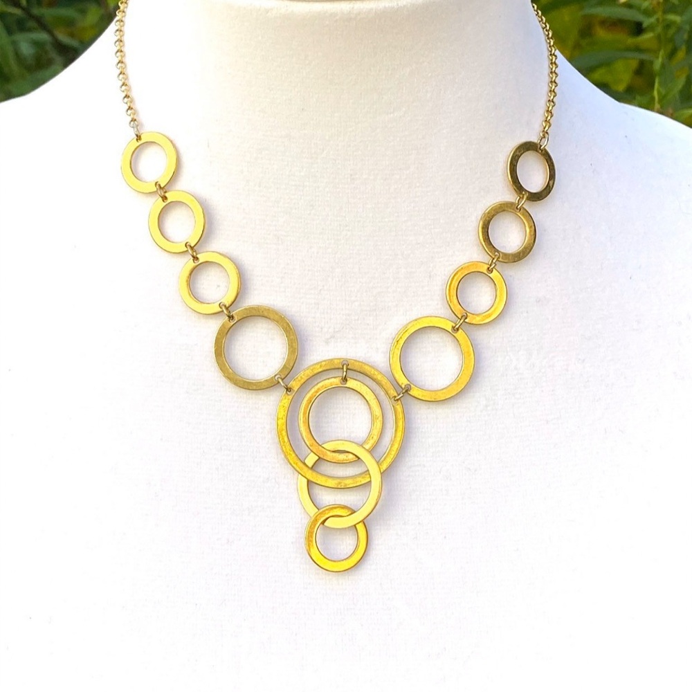 Avon Goldtone Circle Bib Necklace